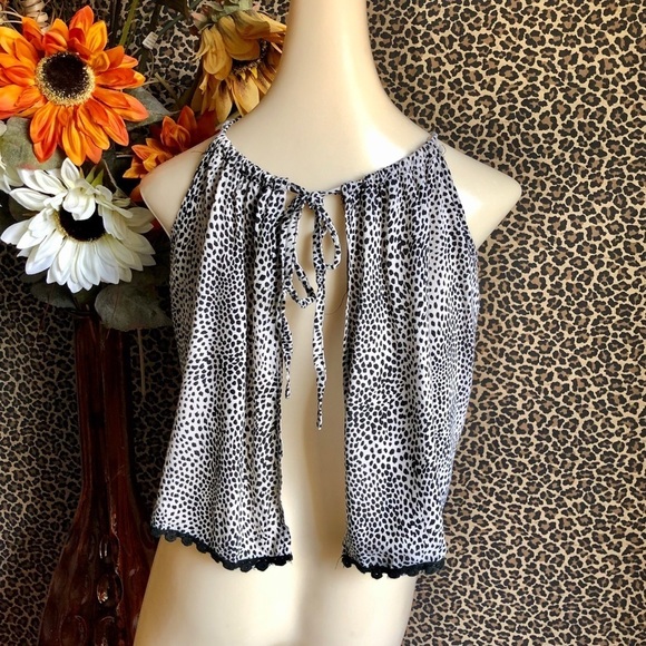 🦋B2G1🦋MIKA & GALA Cheetah Print Open Back Top 8 - Picture 5 of 9